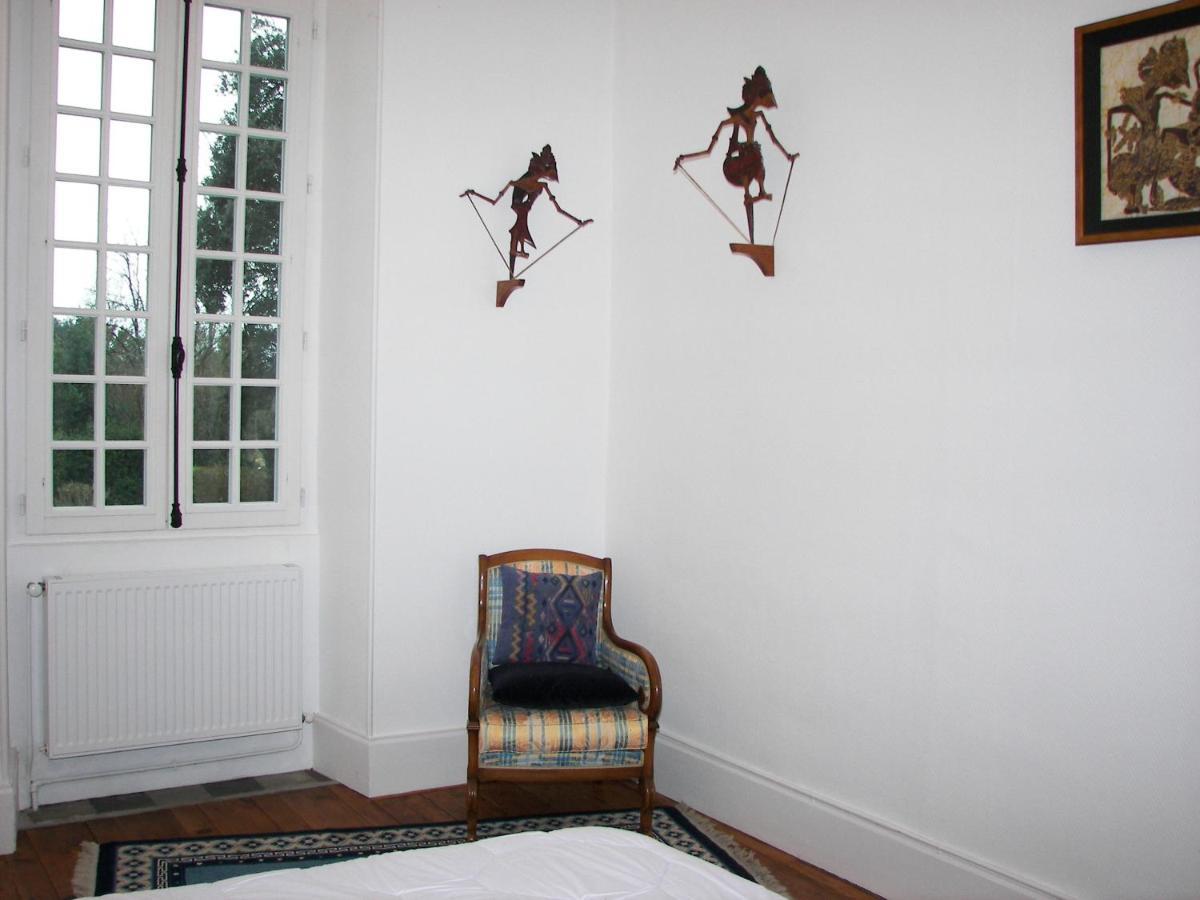 Bed and Breakfast Domaine Du Noble Saint-Jean-de-Thurac Exterior foto